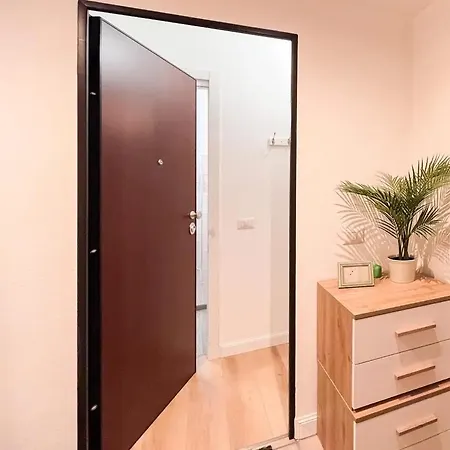Navigli District Apartman *